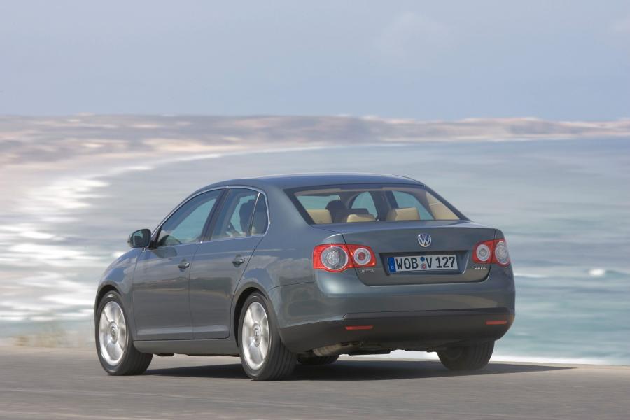  Volkswagen Jetta 2005 года  (фото 86 из 131)